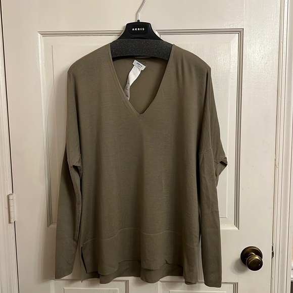 Akris Punto Wool Sweater size 10 - Picture 1 of 6